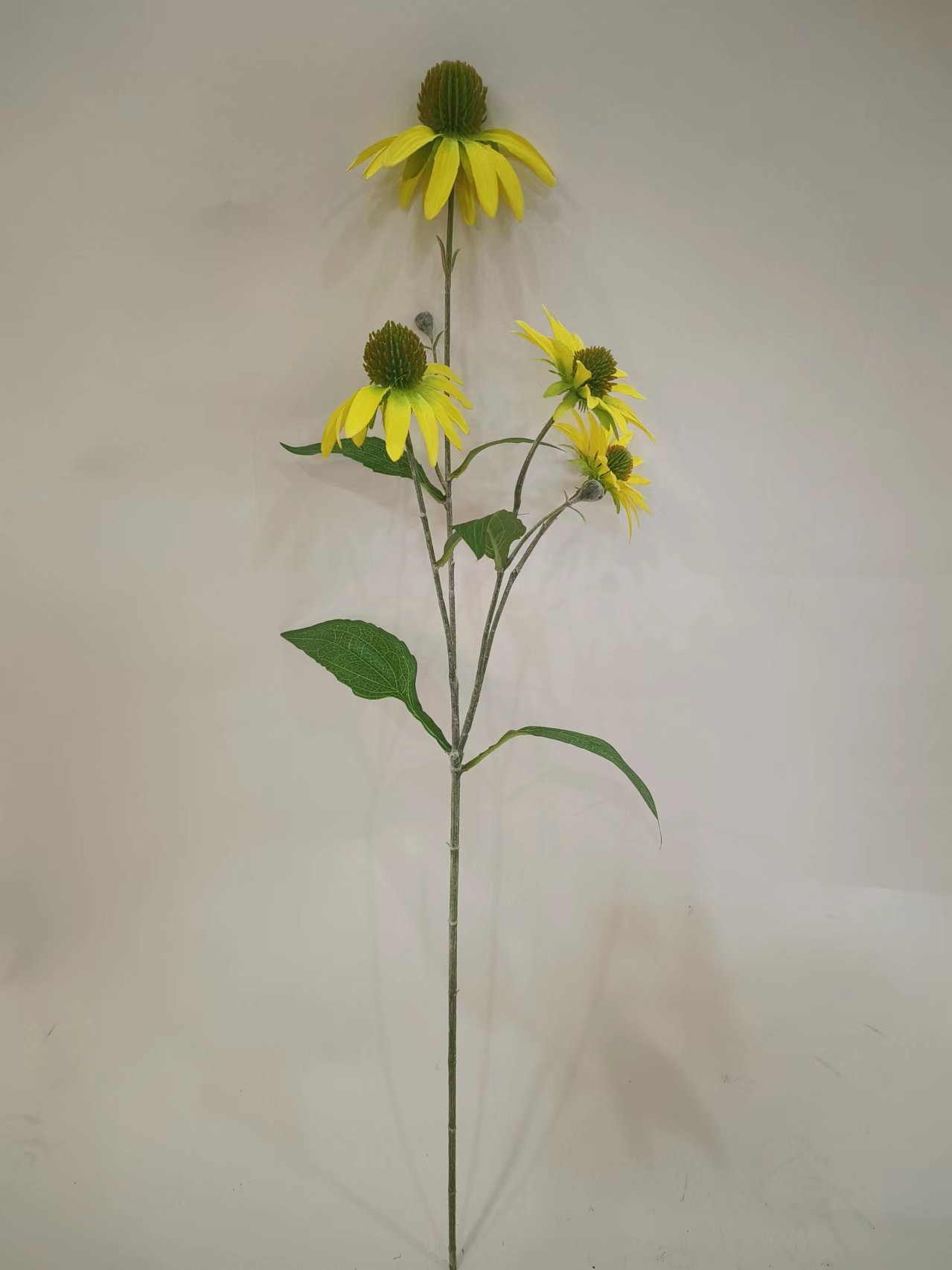 Flor de Pinha 27" 4-Flores 2-Bagas Amarelo Claro